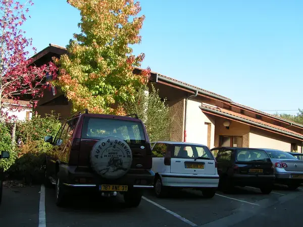 Carport Solaire 31 Installateur carport solaire Saint-Julien-sur-Garonne